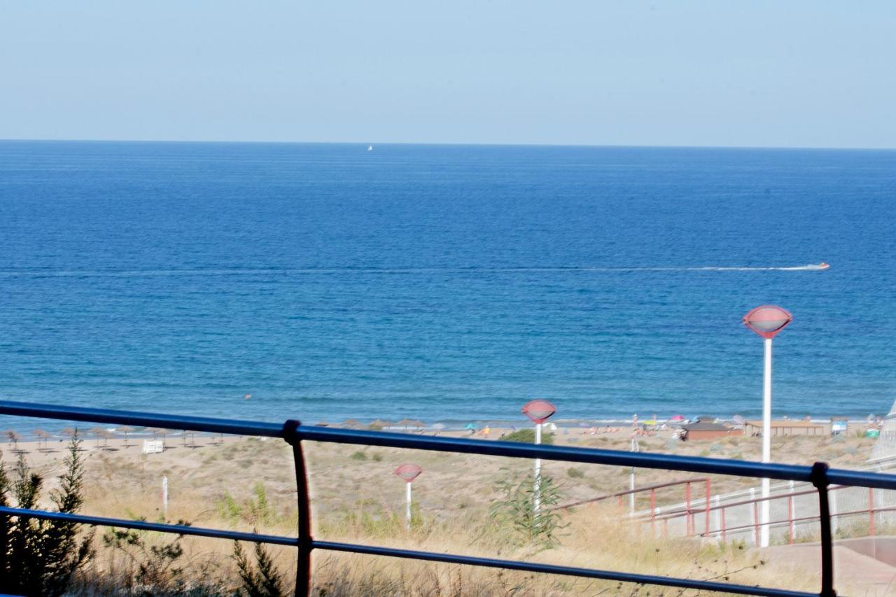 Infinity Luxury Sea View Apartment With Private Garden Arenales del Sol Kültér fotó