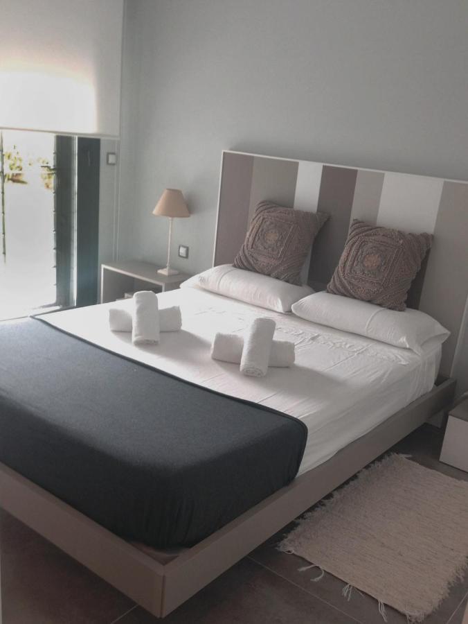Infinity Luxury Sea View Apartment With Private Garden Arenales del Sol Kültér fotó