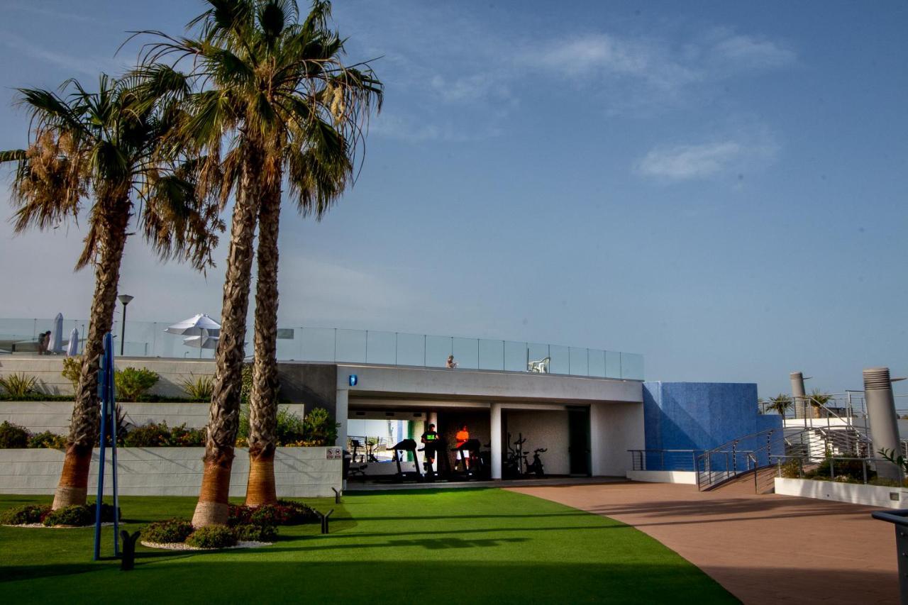 Infinity Luxury Sea View Apartment With Private Garden Arenales del Sol Kültér fotó