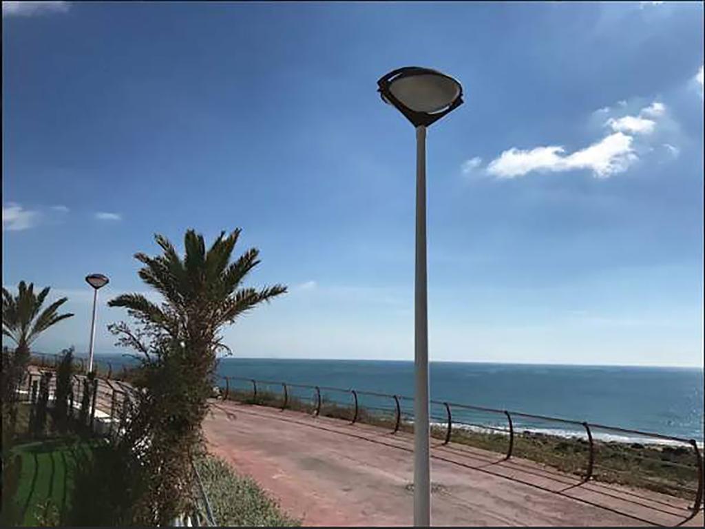 Infinity Luxury Sea View Apartment With Private Garden Arenales del Sol Kültér fotó
